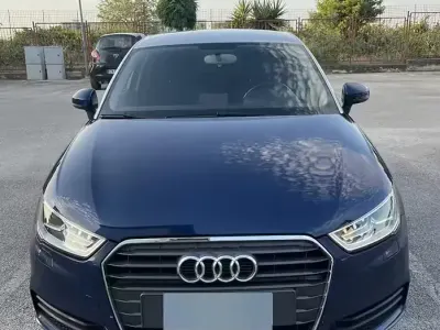 Usata Audi A1 116 CV (85 kW) 2016 Blu Utilitaria