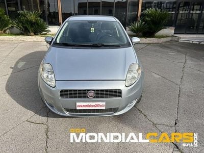 Gray Usata 2009 Fiat Grande Punto Dynamic Utilitaria | 3200 € (Buon prezzo)