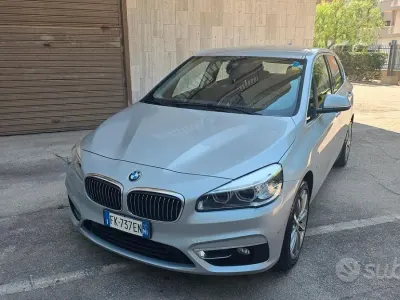 Usata BMW 218 Luxury Line 150 CV (110 kW) 2017 Monovolume