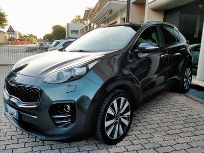 Usata Kia Sportage Style 116 CV (85 kW) 2016 Metallic grey SUV