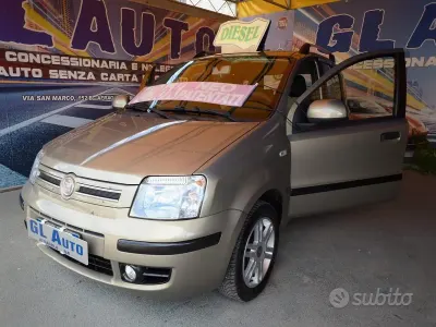 Usata Fiat Panda Emotion 75 CV (55 kW) 2011 Giallo Utilitaria