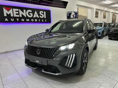 Usata Peugeot 2008 Allure 136 CV (100 kW) 2025 Grigio scuro SUV