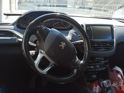 Usata Peugeot 208 Allure 75 CV (55 kW) 2018 Utilitaria