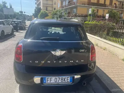 Usata Mini Cooper D Countryman 90 CV (66 kW) 2016 Nero SUV