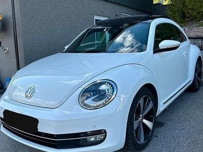Usata VW Beetle 105 CV (77 kW) 2012 Bianco Utilitaria