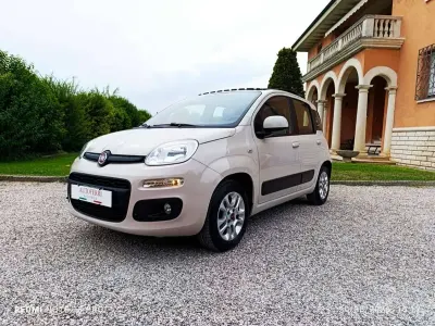 Usata Fiat Panda Lounge 69 CV (50 kW) 2017 Beige Utilitaria