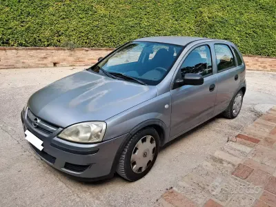 Usata Opel Corsa Club 60 CV (44 kW) 2006 Utilitaria