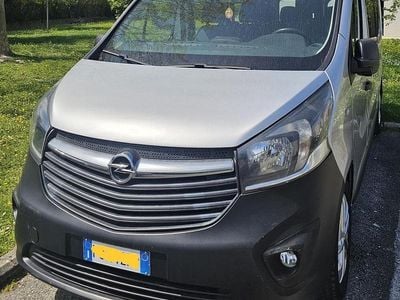 Usata Opel Vivaro 125 CV (91 kW) 2017 Grigio Monovolume