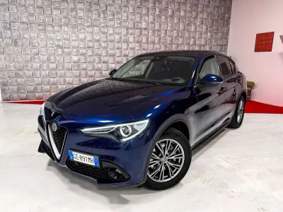 Usata Alfa Romeo Stelvio Business 190 CV (139 kW) 2021 Blu montecarlo SUV