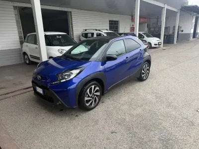Begagnad Toyota Aygo X Trend 72 HK (52 kW) 2023 Blå SUV