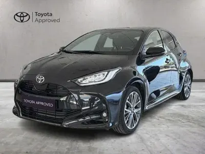 Usata Toyota Yaris Lounge 130 CV (95 kW) 2024 Nero Utilitaria