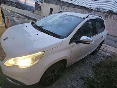 Usata Peugeot 2008 Allure 115 CV (84 kW) 2013 Bianco SUV