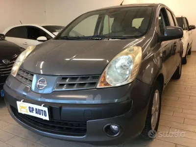Usata Nissan Note Tekna 110 CV (80 kW) 2006 Grigio Utilitaria