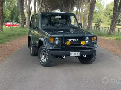 Usata Toyota Land Cruiser 86 CV (63 kW) 1989 Grigio SUV
