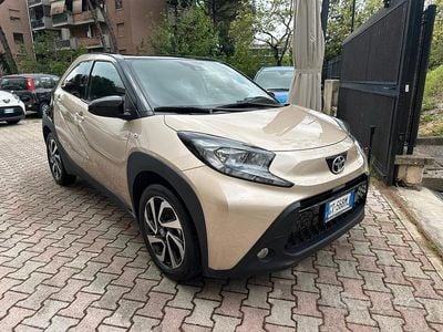 Gebraucht Toyota Aygo X Trend 72 PS (52 kW) 2024 Beige SUV