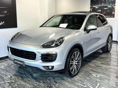 Usata Porsche Cayenne 250 CV (183 kW) 2016 Argento SUV