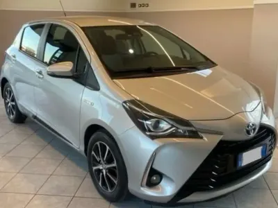 Usata Toyota Yaris Hybrid
