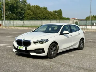 Usata BMW 118 Advantage 140 CV (102 kW) 2019 Bianco Berlina