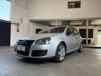 Usata VW Golf V GT 105 CV (77 kW) 2007 Argento Berlina