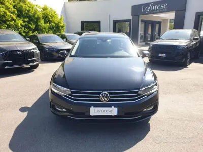 Usata VW Passat Business 122 CV (89 kW) 2021 Nero Station wagon