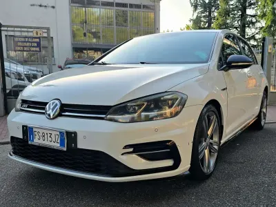Usata VW Golf VII Sport 116 CV (85 kW) 2018 Bianco Berlina