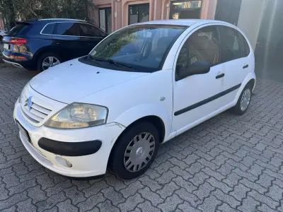 Usata Citroën C3 60 CV (44 kW) 2004 Bianco Berlina