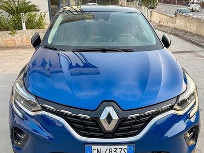 Usata Renault Captur Techno 100 CV (73 kW) 2023 Blu SUV