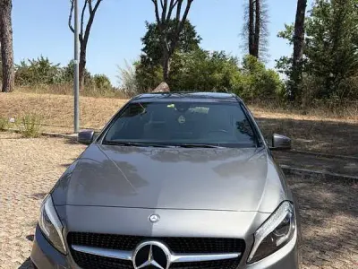 Usata Mercedes A200 Premium 136 CV (100 kW) 2016 Grigio Utilitaria