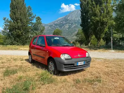 Usata Fiat 600 Anniversary 54 CV (39 kW) 2007 Rosso Utilitaria