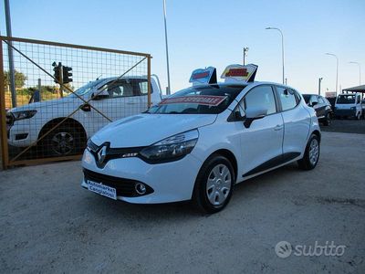 Usata Renault Clio IV 75 CV (55 kW) 2014 Bianco Berlina