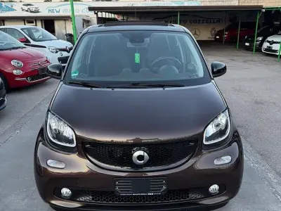 Usata Smart ForFour 71 CV (52 kW) 2018 Marrone Utilitaria