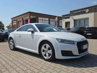Usata Audi TT Ambiente 184 CV (135 kW) 2016 Bianco Coupé