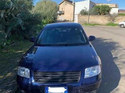 Blu Usata 2005 VW Passat Berlina | 900 € (Ottimo prezzo)