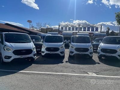Usata Ford Transit Custom 130 CV (95 kW) 2022 Bianco Monovolume