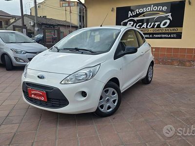 Begagnad Ford Ka 69 HK (50 kW) 2015 Vit Sedan