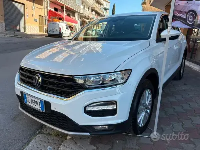 Usata VW T-Roc Business 116 CV (85 kW) 2020 Bianco SUV