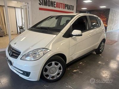 Usata Mercedes A180 Avantgarde 109 CV (80 kW) 2011 Bianco Berlina