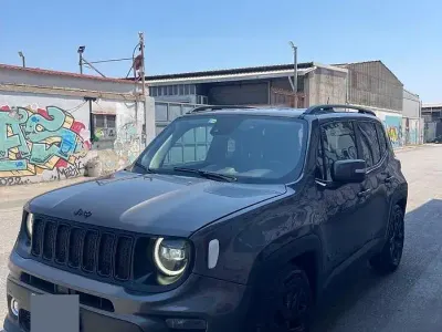Usata Jeep Renegade Night Eagle 120 CV (88 kW) 2021 Grigio SUV