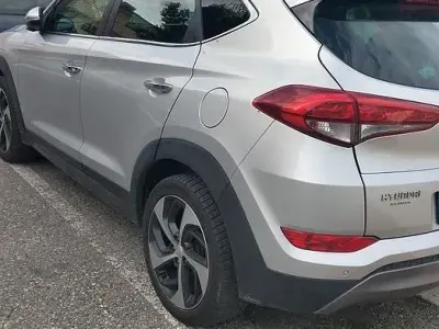 Usata Hyundai Tucson 136 CV (100 kW) 2017 Grigio SUV