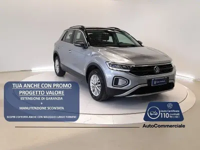 Usata VW T-Roc Life 116 CV (85 kW) 2025 Argento SUV