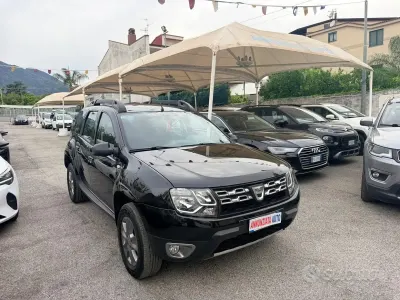 Usata Dacia Duster 105 CV (77 kW) 2015 Nero SUV