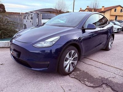 Usata Tesla Model Y Long Range AWD 378 kW (514 CV) 2022 Blu SUV