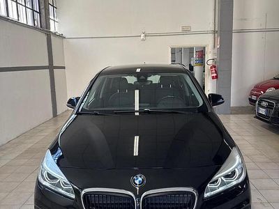 Usata BMW 216 Luxury Line 101 CV (74 kW) 2016 Nero Station wagon