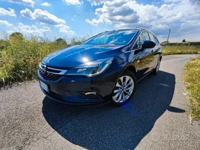 Käytetty Opel Astra Innovation 110 HP (80 kW) 2019 Musta Farmari