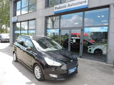 Gebraucht Ford C-MAX Titanium 120 PS (88 kW) 2018 Schwarz Van / Kleinbus