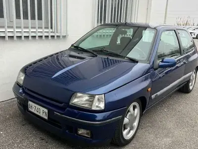 Usata Renault Clio 135 CV (99 kW) 1995 Utilitaria