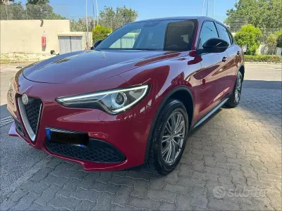 Usata Alfa Romeo Stelvio Super 209 CV (153 kW) 2019 Rosso SUV