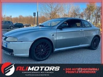 Usata Alfa Romeo GT 150 CV (110 kW) 2005 Grigio Coupé