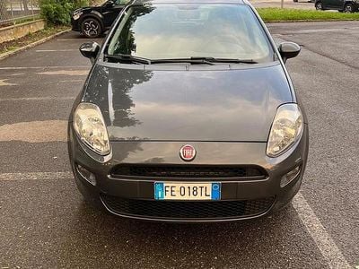 Usata Fiat Punto Lounge 105 CV (77 kW) 2016 Grigio Utilitaria