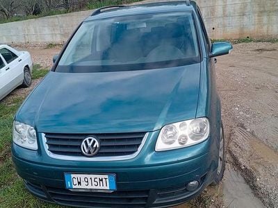 Usata VW Touran 2005 Verde Monovolume